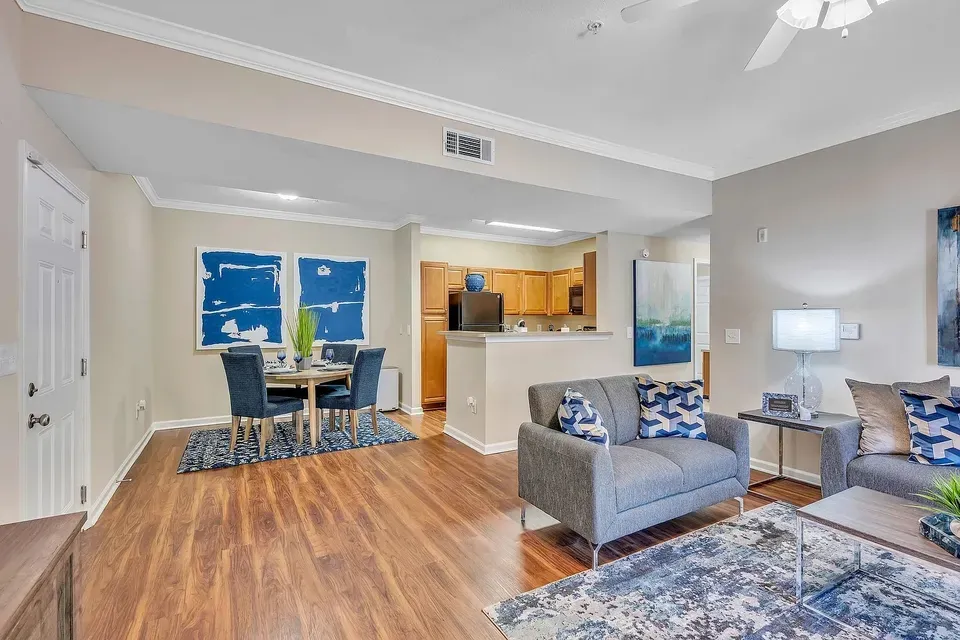 3 Bed 2 Bath Contemporary High-Rise Condo in Huntsville, AL - 3