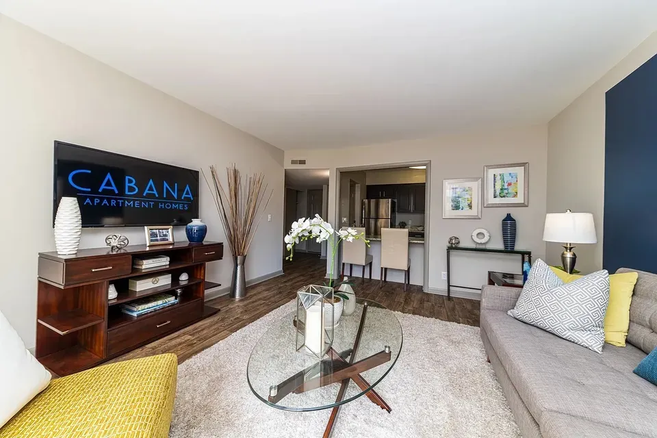 3 Bed 2 Bath Contemporary High-Rise Condo in Huntsville, AL - 1