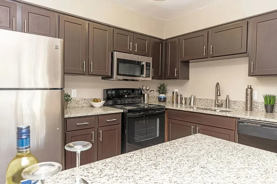 3 Bed 2 Bath Contemporary High-Rise Condo in Huntsville, AL - 3