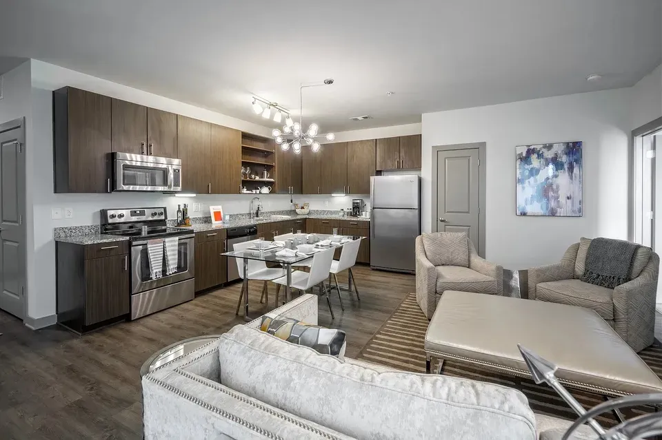 3 Bed 2 Bath Contemporary High-Rise Condo in Huntsville, AL - 1