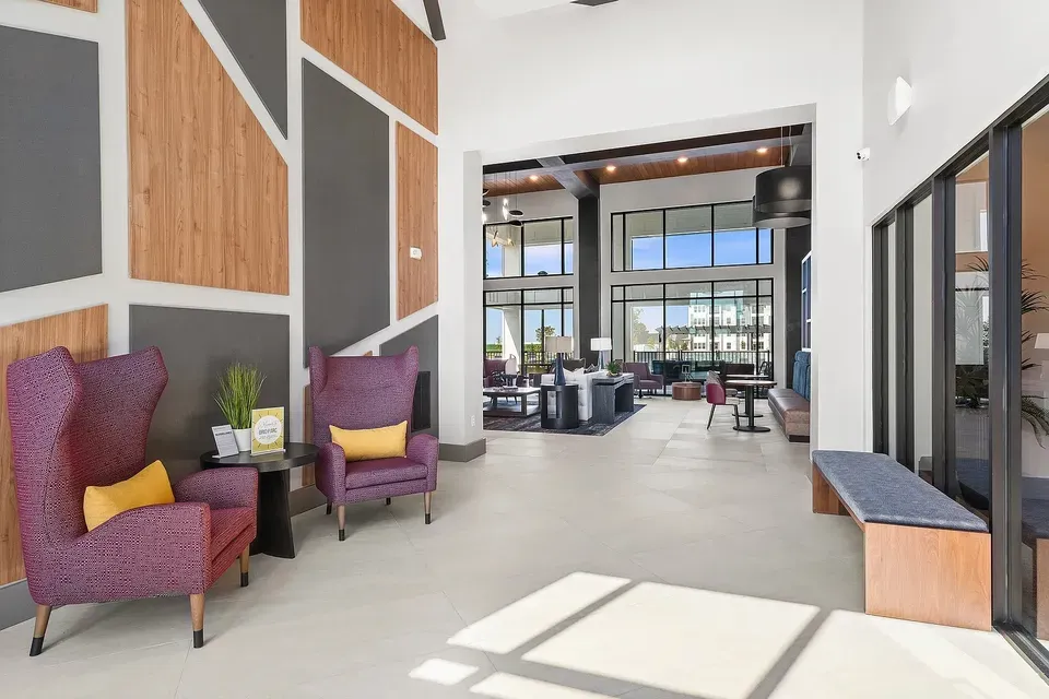 3 Bed 2 Bath Contemporary High-Rise Condo in Huntsville, AL - 4