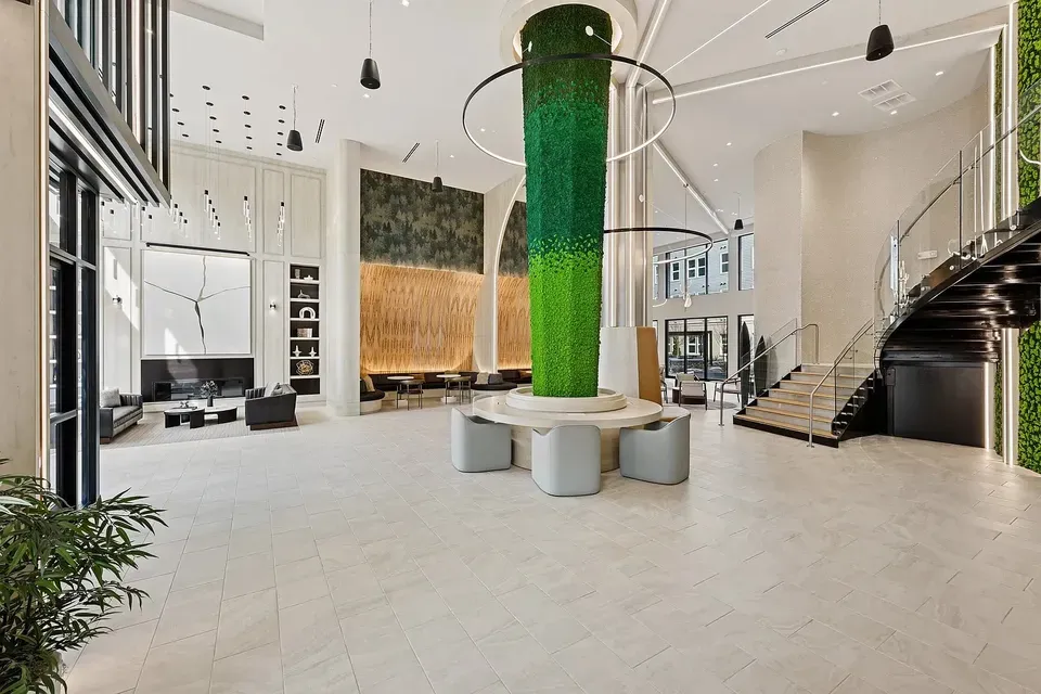 3 Bed 2 Bath Contemporary High-Rise Condo in Huntsville, AL