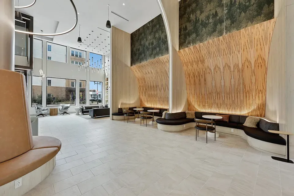 3 Bed 2 Bath Contemporary High-Rise Condo in Huntsville, AL - 3