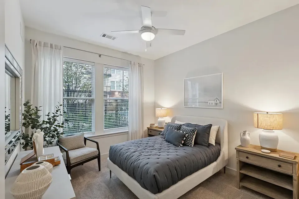 3 Bed 2 Bath Contemporary High-Rise Condo in Huntsville, AL - 3