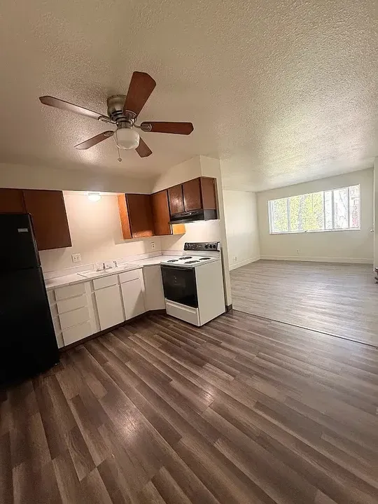 3 Bed 2 Bath Contemporary High-Rise Condo in Idaho Falls, ID - 4