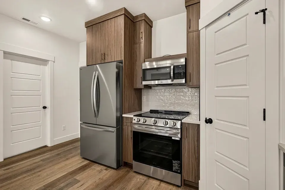 3 Bed 2 Bath Contemporary High-Rise Condo in Idaho Falls, ID - 2