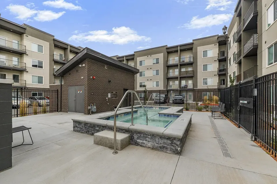3 Bed 2 Bath Contemporary High-Rise Condo in Idaho Falls, ID - 2