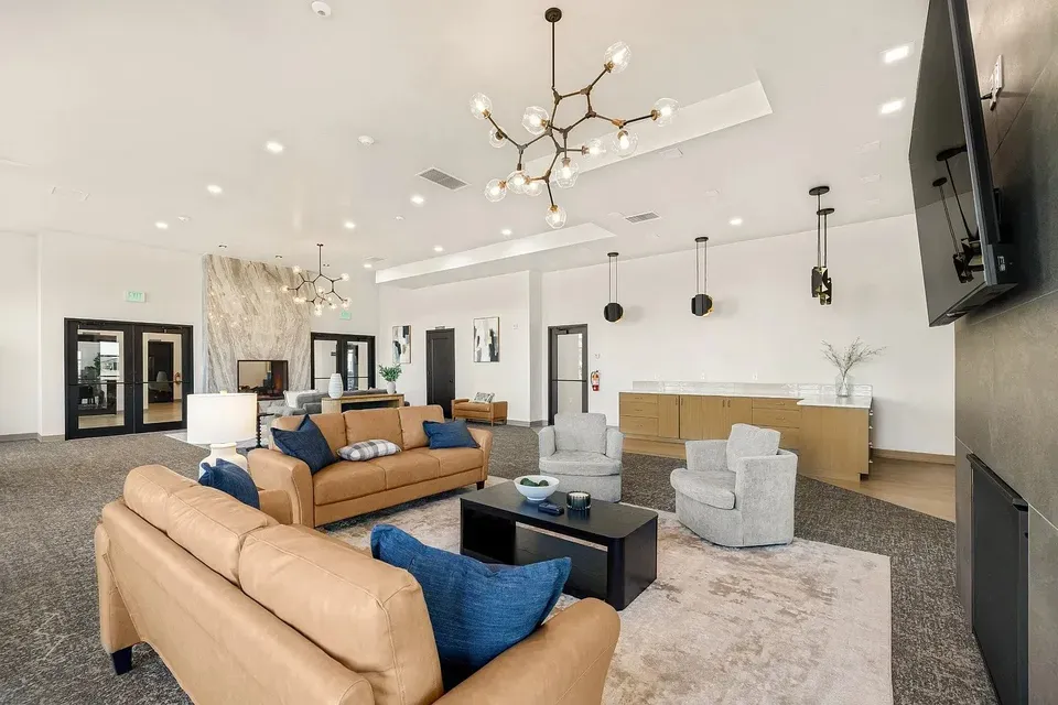 3 Bed 2 Bath Contemporary High-Rise Condo in Idaho Falls, ID - 5