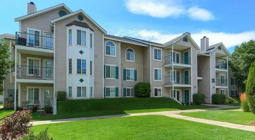 3 Bed 2 Bath Contemporary High-Rise Condo in Idaho Falls, ID - 1