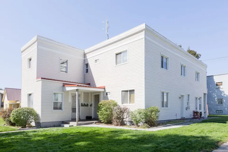 3 Bed 2 Bath Contemporary High-Rise Condo in Idaho Falls, ID - 1