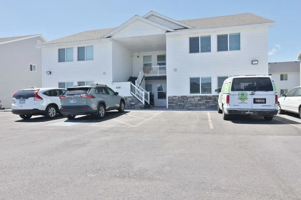 3 Bed 2 Bath Contemporary High-Rise Condo in Idaho Falls, ID