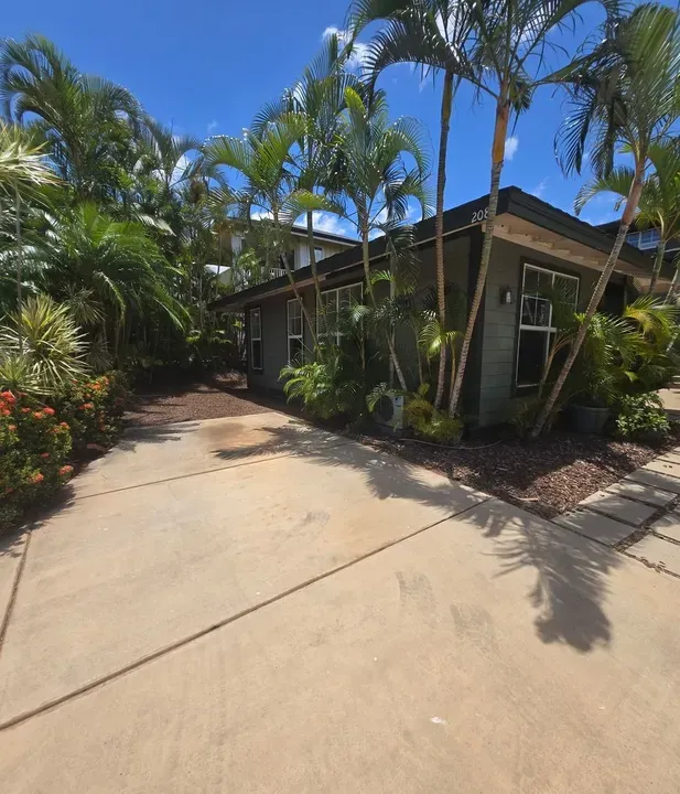 3 Bed 2 Bath Contemporary High-Rise Condo in Maui, HI