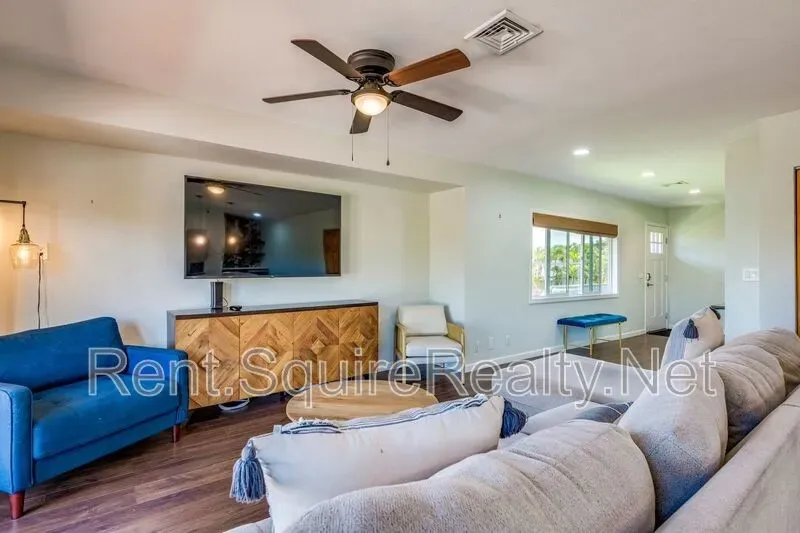 3 Bed 2 Bath Contemporary High-Rise Condo in Maui, HI - 5