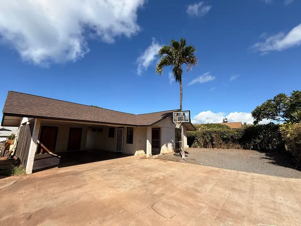 3 Bed 2 Bath Contemporary High-Rise Condo in Maui, HI