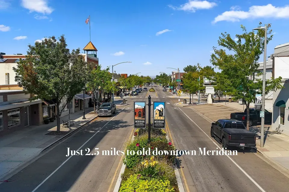 3 Bed 2 Bath Contemporary High-Rise Condo in Meridian, ID - 1