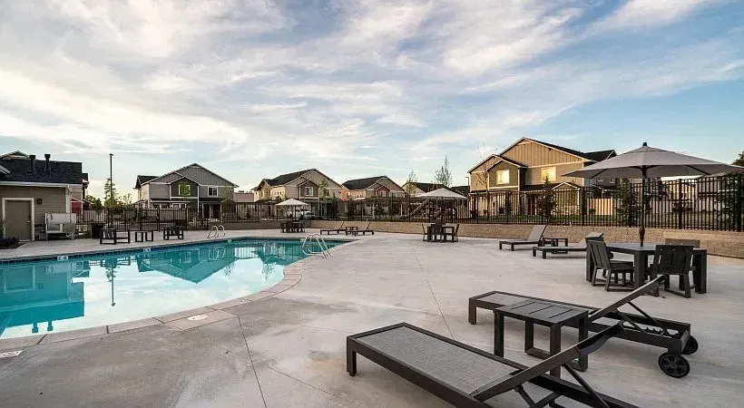 3 Bed 2 Bath Contemporary High-Rise Condo in Meridian, ID - 5