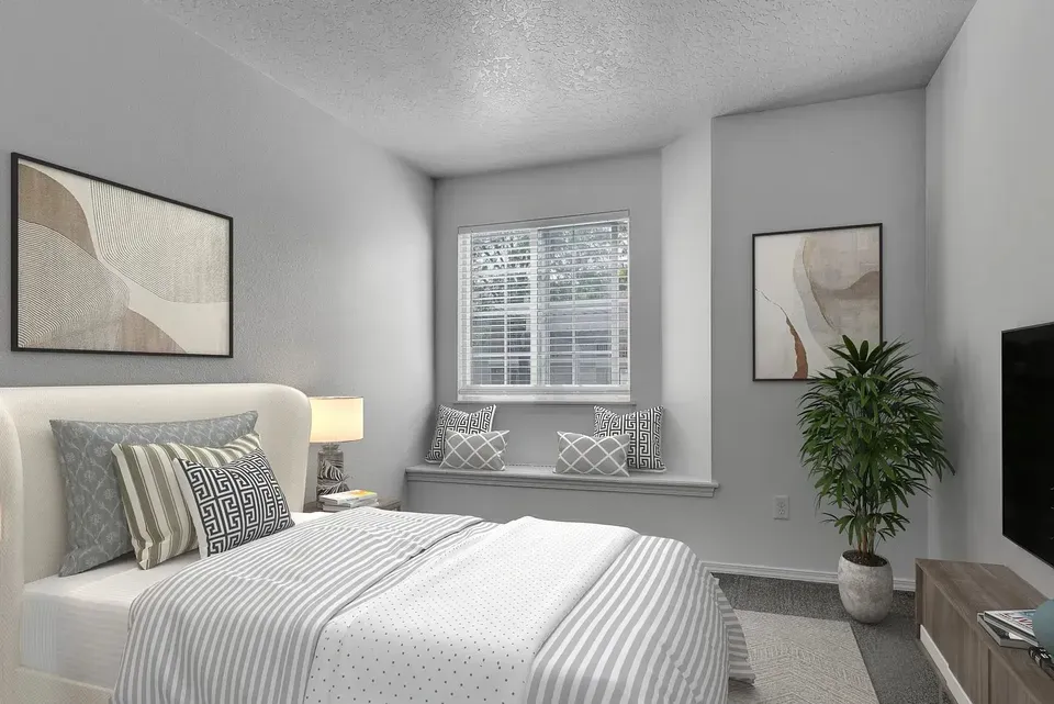 3 Bed 2 Bath Contemporary High-Rise Condo in Meridian, ID - 5