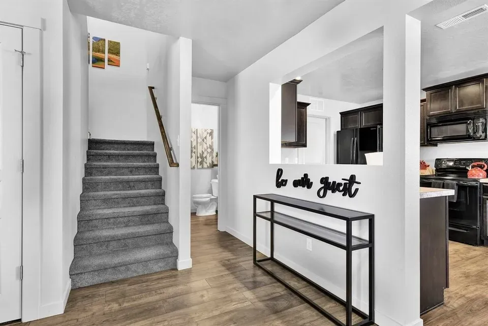 3 Bed 2 Bath Contemporary High-Rise Condo in Meridian, ID - 3