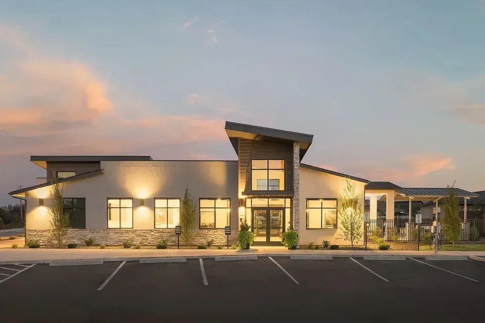 3 Bed 2 Bath Contemporary High-Rise Condo in Meridian, ID - 3
