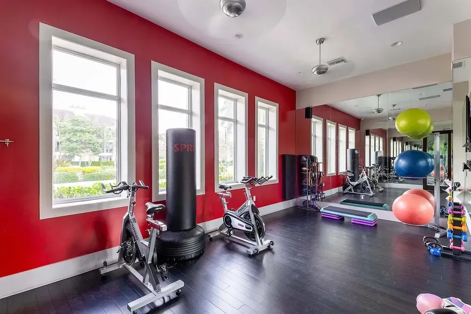 3 Bed 2 Bath Contemporary High-Rise Condo in Miami, FL - 5