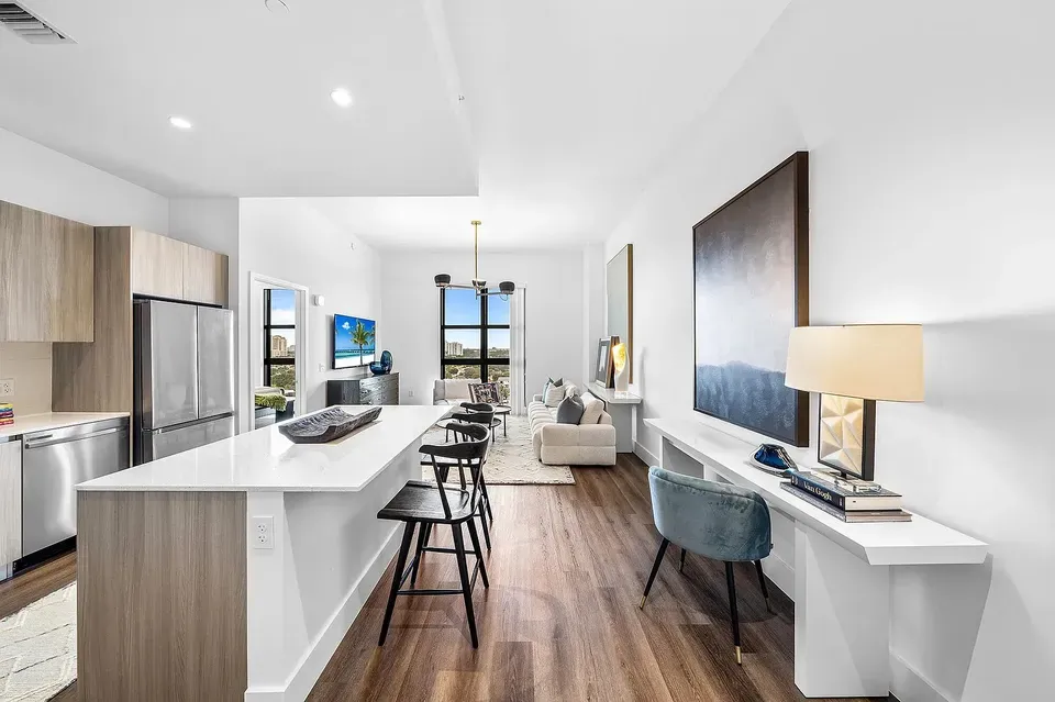 3 Bed 2 Bath Contemporary High-Rise Condo in Miami, FL - 1