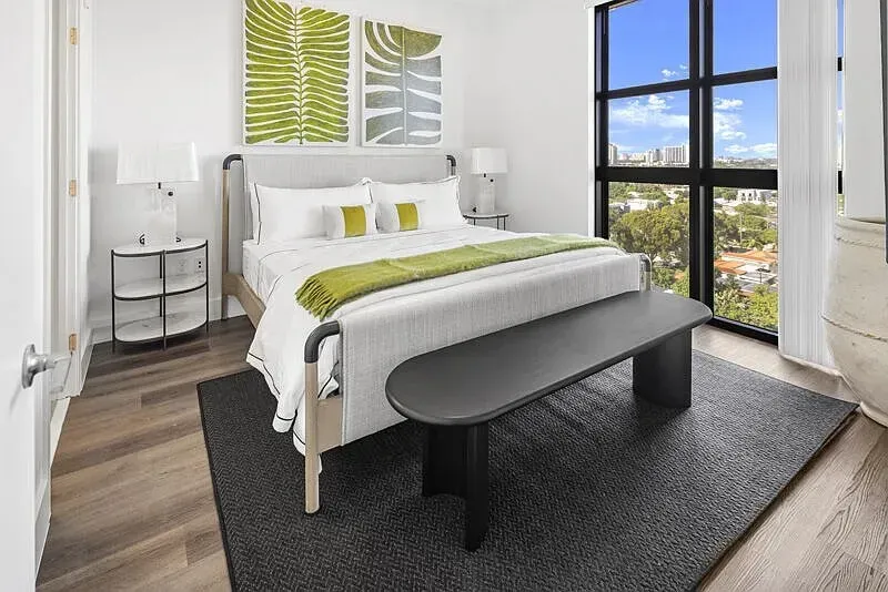 3 Bed 2 Bath Contemporary High-Rise Condo in Miami, FL - 4