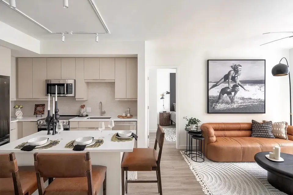 3 Bed 2 Bath Contemporary High-Rise Condo in Miami, FL - 2