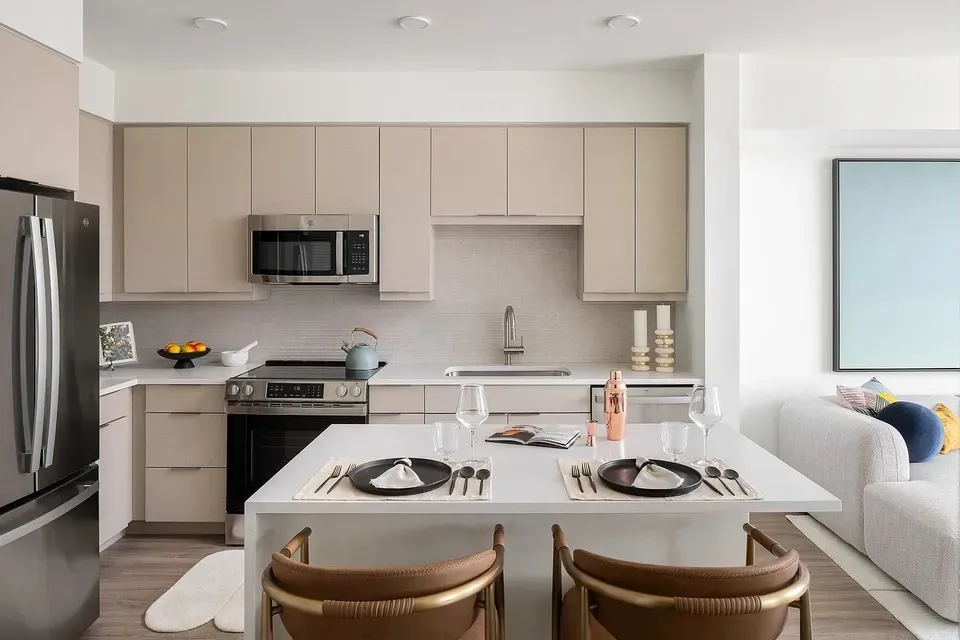3 Bed 2 Bath Contemporary High-Rise Condo in Miami, FL - 5