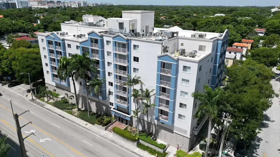 3 Bed 2 Bath Contemporary High-Rise Condo in Miami, FL - 1
