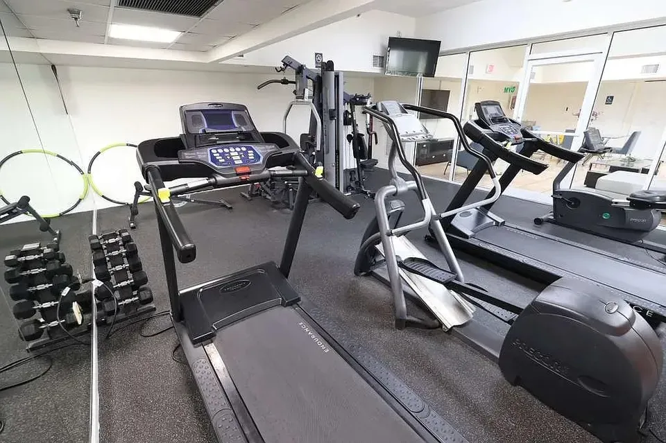 3 Bed 2 Bath Contemporary High-Rise Condo in Miami, FL - 4