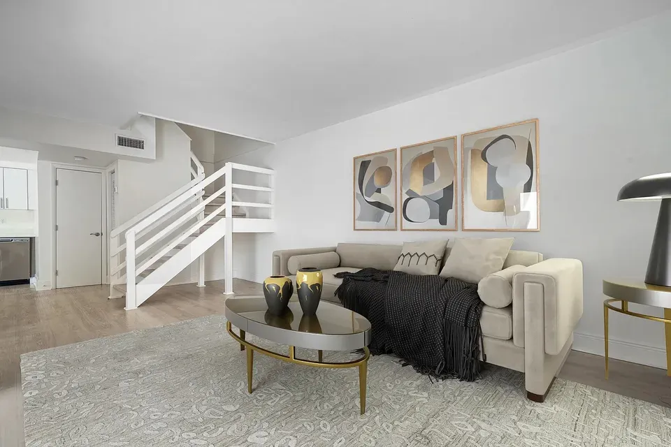 3 Bed 2 Bath Contemporary High-Rise Condo in Miami, FL - 4