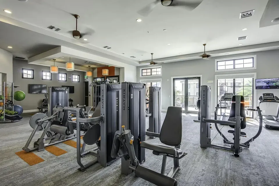 3 Bed 2 Bath Contemporary High-Rise Condo in Miami, FL - 2