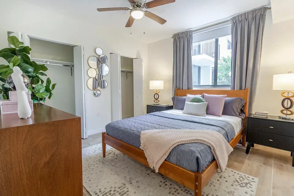 3 Bed 2 Bath Contemporary High-Rise Condo in Miami, FL - 5