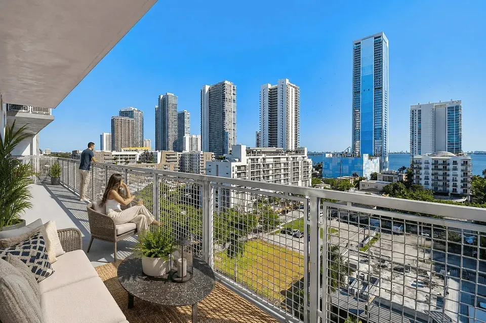 3 Bed 2 Bath Contemporary High-Rise Condo in Miami, FL - 1