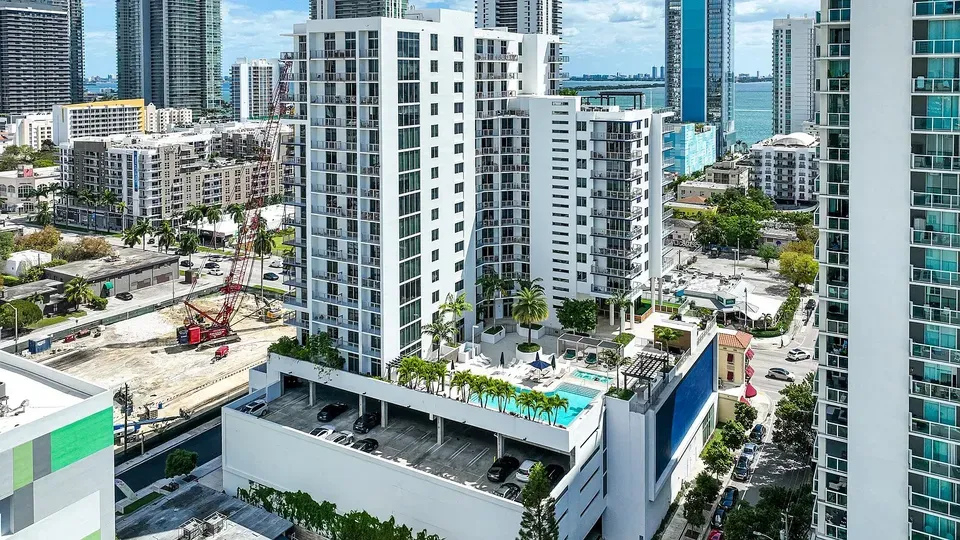 3 Bed 2 Bath Contemporary High-Rise Condo in Miami, FL - 5
