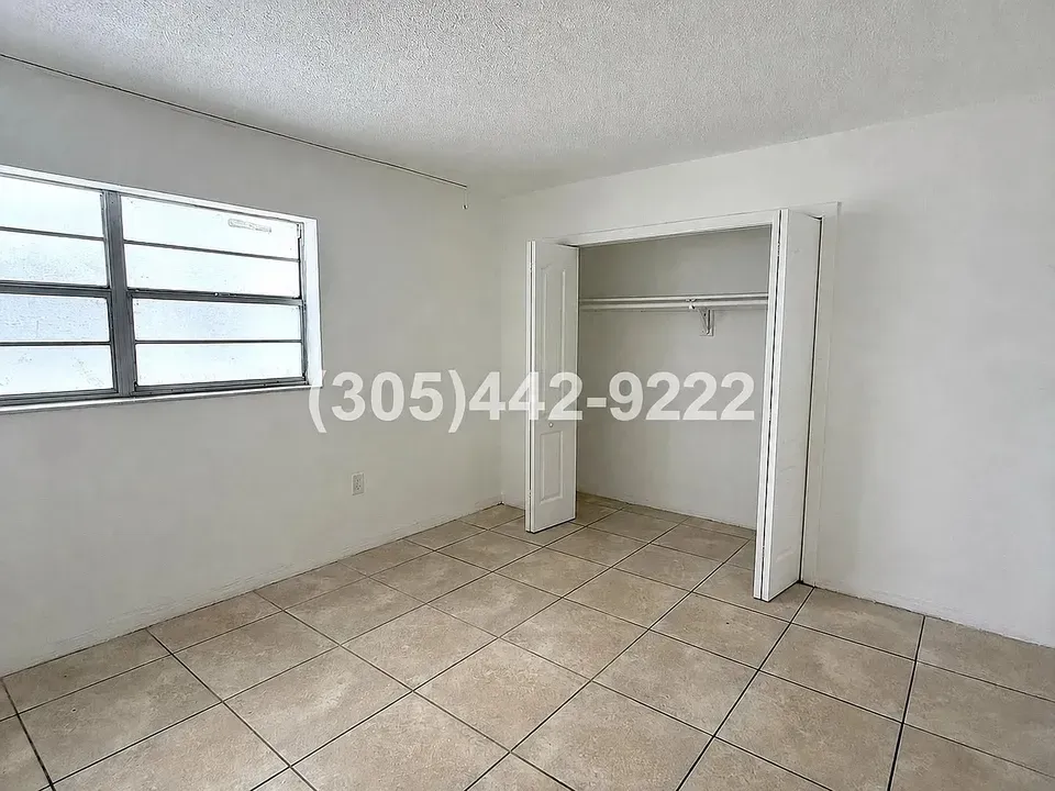 3 Bed 2 Bath Contemporary High-Rise Condo in Miami, FL - 2