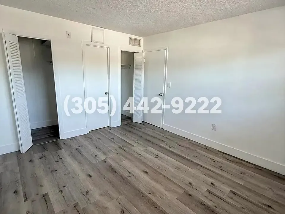 3 Bed 2 Bath Contemporary High-Rise Condo in Miami, FL - 4