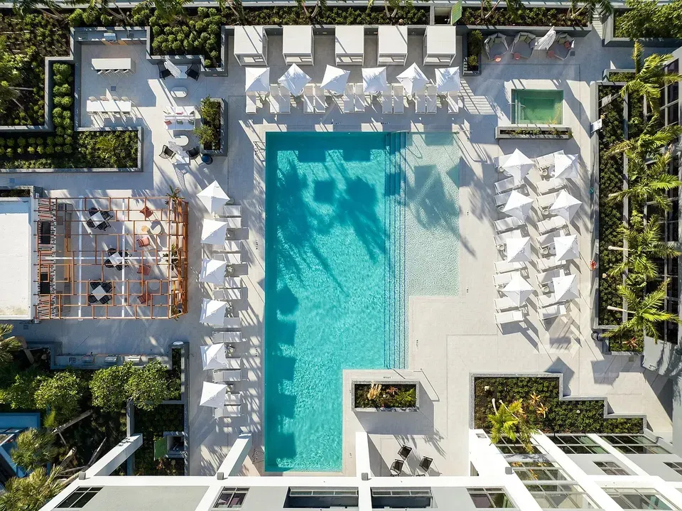 3 Bed 2 Bath Contemporary High-Rise Condo in Miami, FL - 2
