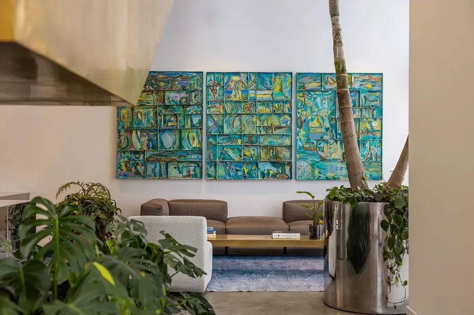 3 Bed 2 Bath Contemporary High-Rise Condo in Miami, FL - 3