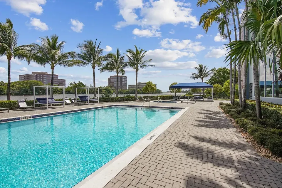 3 Bed 2 Bath Contemporary High-Rise Condo in Miami, FL - 3