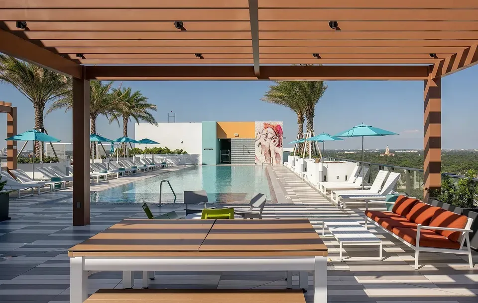 3 Bed 2 Bath Contemporary High-Rise Condo in Miami, FL - 2
