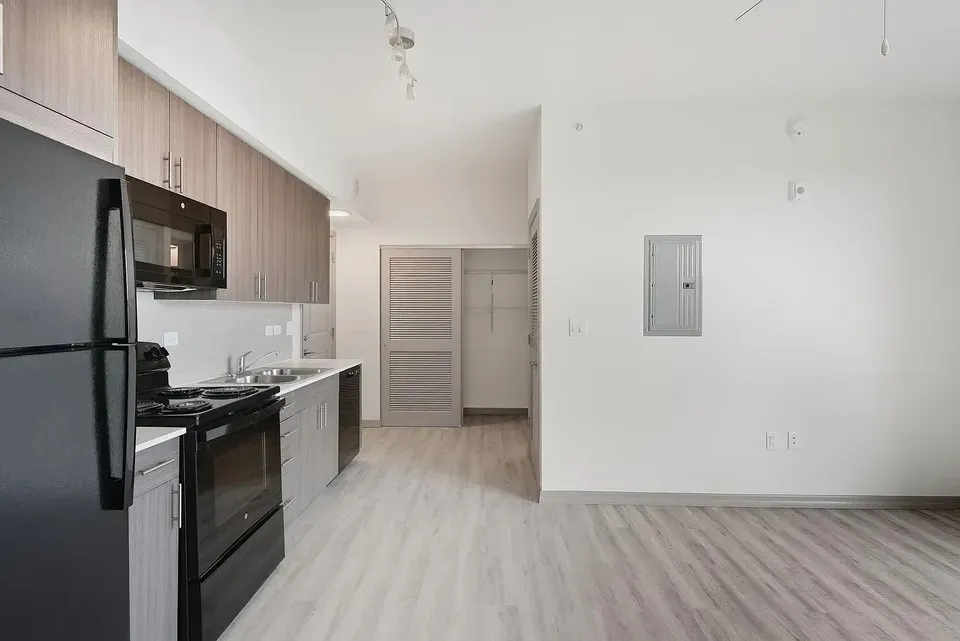 3 Bed 2 Bath Contemporary High-Rise Condo in Miami, FL - 1