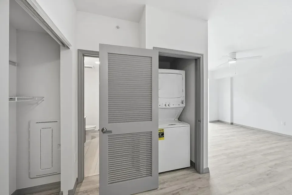 3 Bed 2 Bath Contemporary High-Rise Condo in Miami, FL - 3