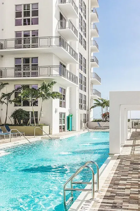 3 Bed 2 Bath Contemporary High-Rise Condo in Miami, FL - 3
