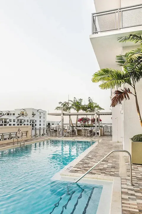 3 Bed 2 Bath Contemporary High-Rise Condo in Miami, FL - 4