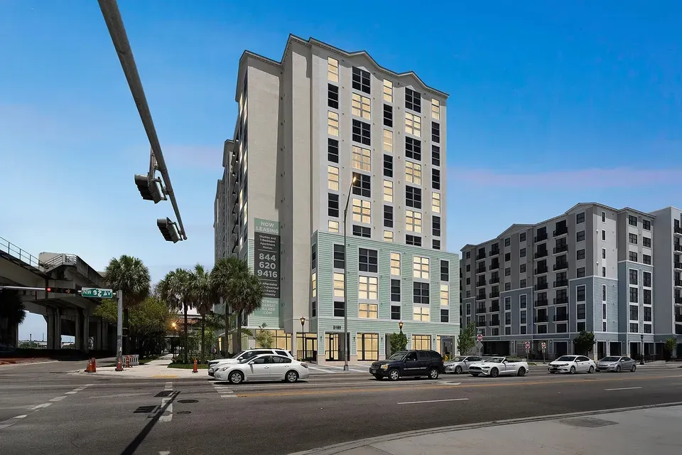 3 Bed 2 Bath Contemporary High-Rise Condo in Miami, FL - 1