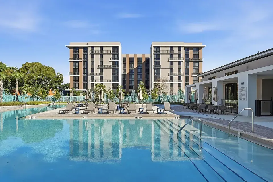 3 Bed 2 Bath Contemporary High-Rise Condo in Miami, FL - 5