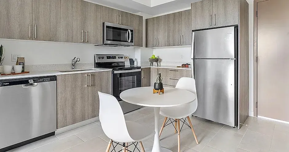 3 Bed 2 Bath Contemporary High-Rise Condo in Miami, FL - 5
