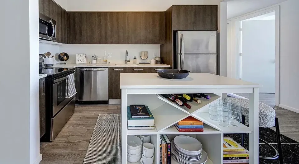 3 Bed 2 Bath Contemporary High-Rise Condo in Miami, FL - 5