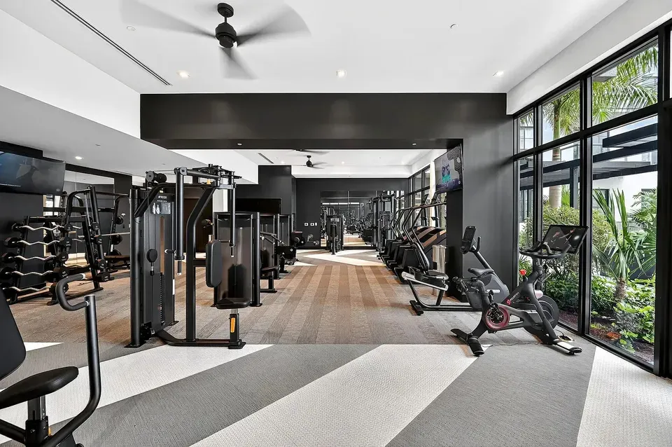 3 Bed 2 Bath Contemporary High-Rise Condo in Miami, FL - 5